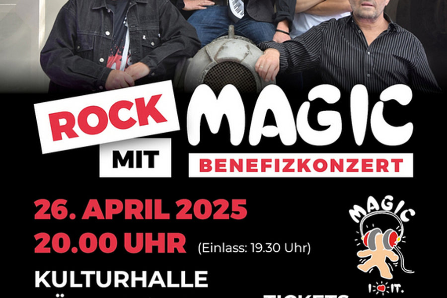 Fünf Personen vor einer Dampflok, darunter Text zu einem Benefizkonzert 'Rock mit Magic' am 26. April 2025 in der Kulturhalle Völklingen.